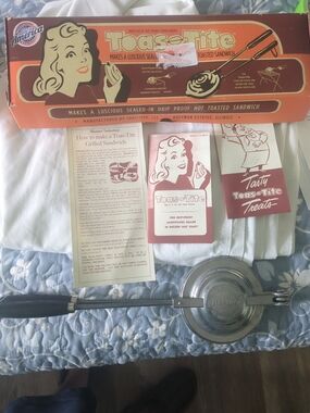 Vintage Style Griddle Press - Silver and Black